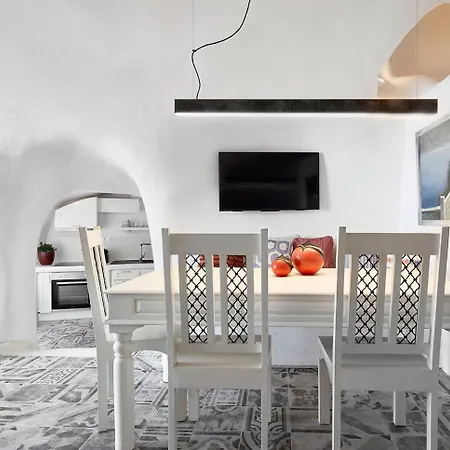 Agalitsa Cave With Garden Courtyard Villa *