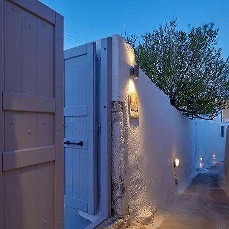Villa Agalitsa Cave With Garden Courtyard