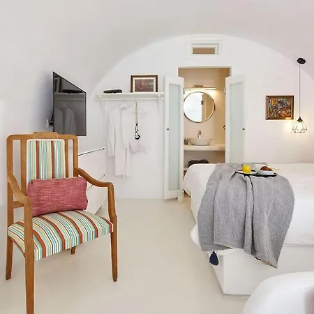 Villa Agalitsa Cave With Garden Courtyard *