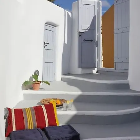 Villa Agalitsa Cave With Garden Courtyard Megalochori (Santorini)