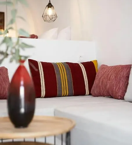 빌라 Agalitsa Cave With Garden Courtyard