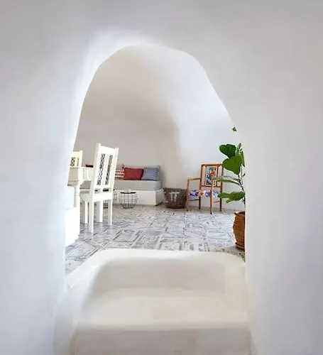 Agalitsa Cave With Garden Courtyard 빌라