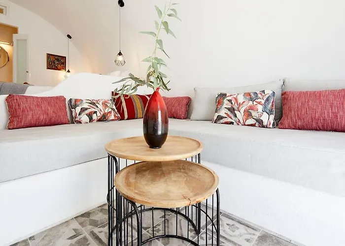 빌라 Agalitsa Cave With Garden Courtyard