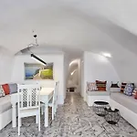 Agalitsa Cave With Garden Courtyard