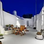 Agalitsa Cave With Garden Courtyard Villa